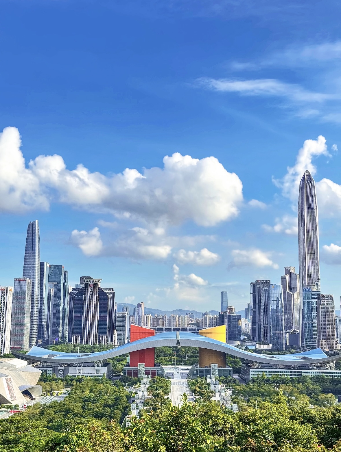 Shenzhen Lianhua Mountain Park Guide: Best Skyline Viewpoint and Central Park in Shenzhen 2