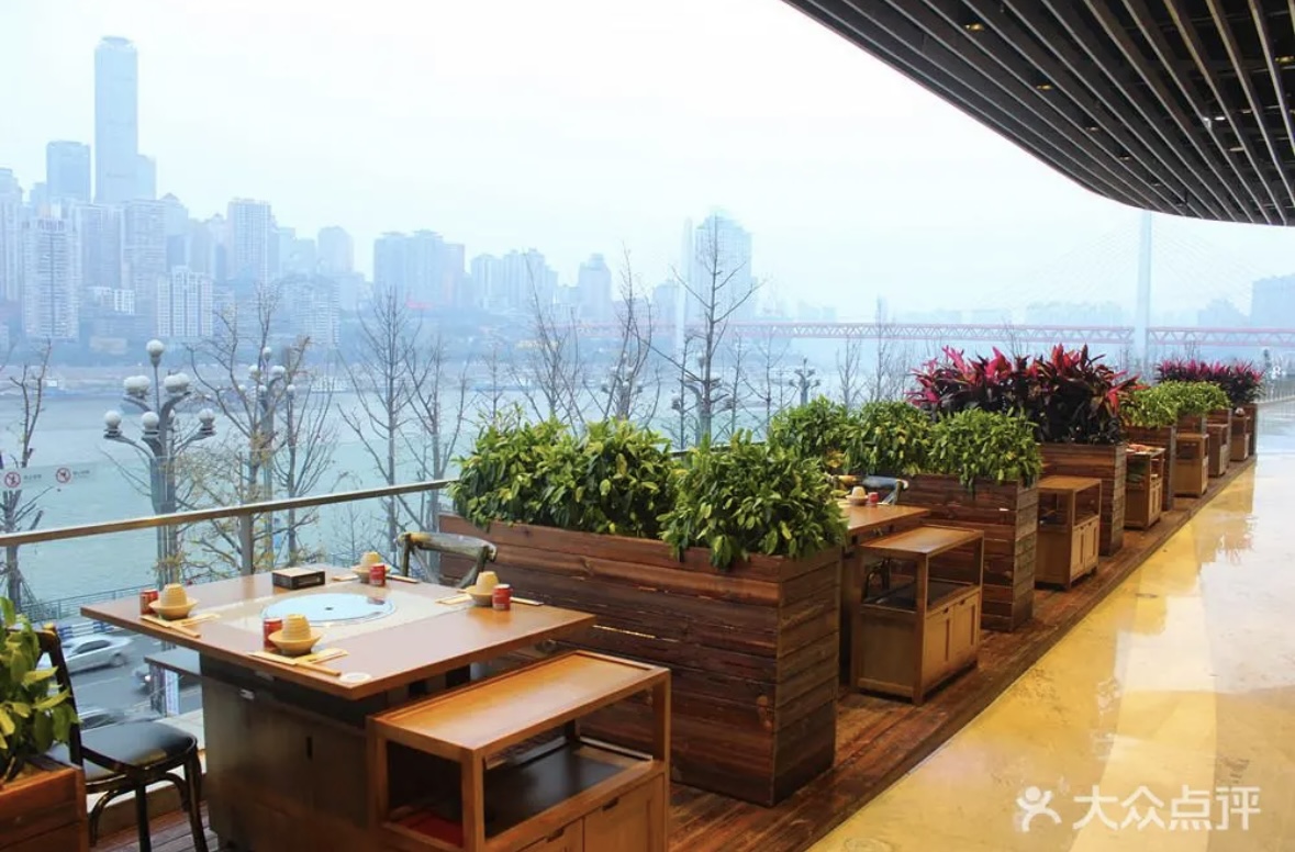 Top 10 Hot Pot Restaurants in Chongqing: A Local Travel & Dining Guide 5