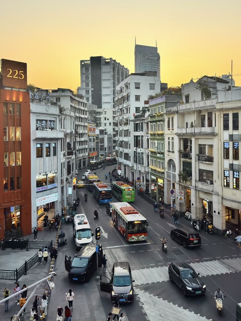 Beijing Road Guangzhou Guide. Best Historic Shopping Street and Night Walk in Guangzhou 3