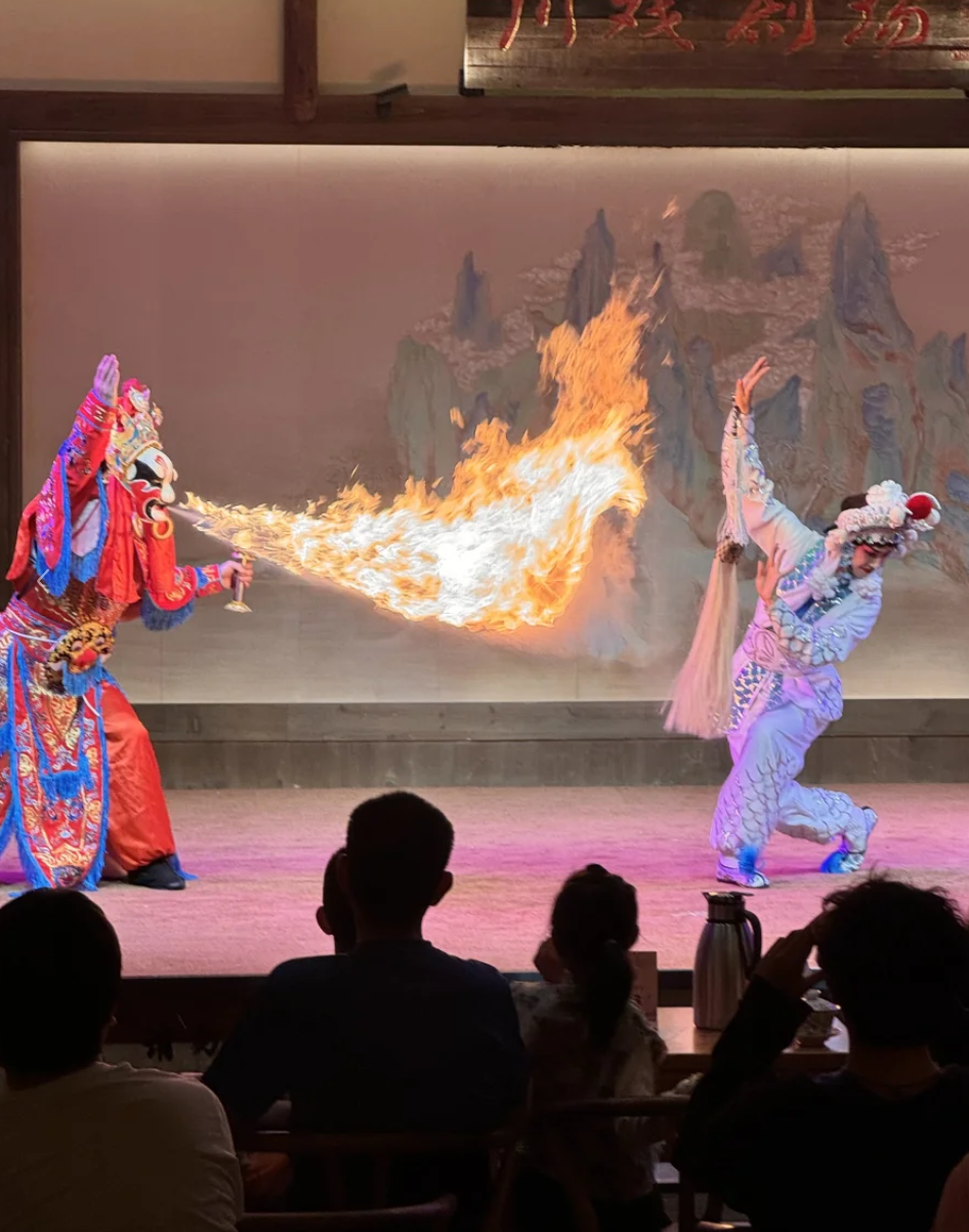 Best Place to Watch Sichuan Face Changing Opera: A Local’s Top 5 Picks (2026) 3