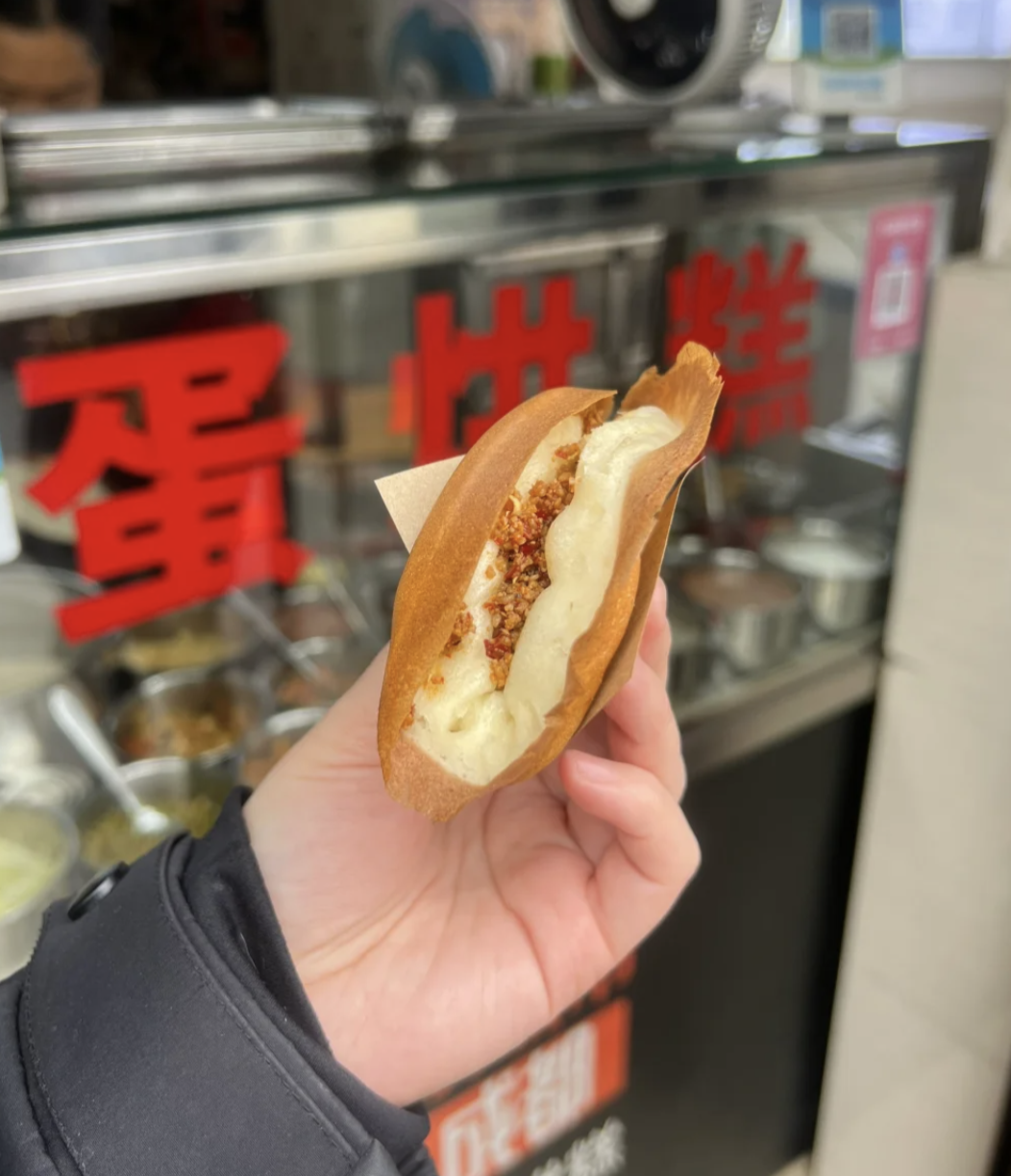 Chengdu Street Food Guide: 10 Must-Try Local Snacks 2