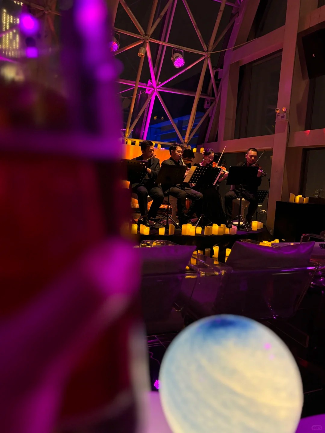 Moonwalker Sky Land - Rooftop Bar & Scenic Afternoon Tea - 1