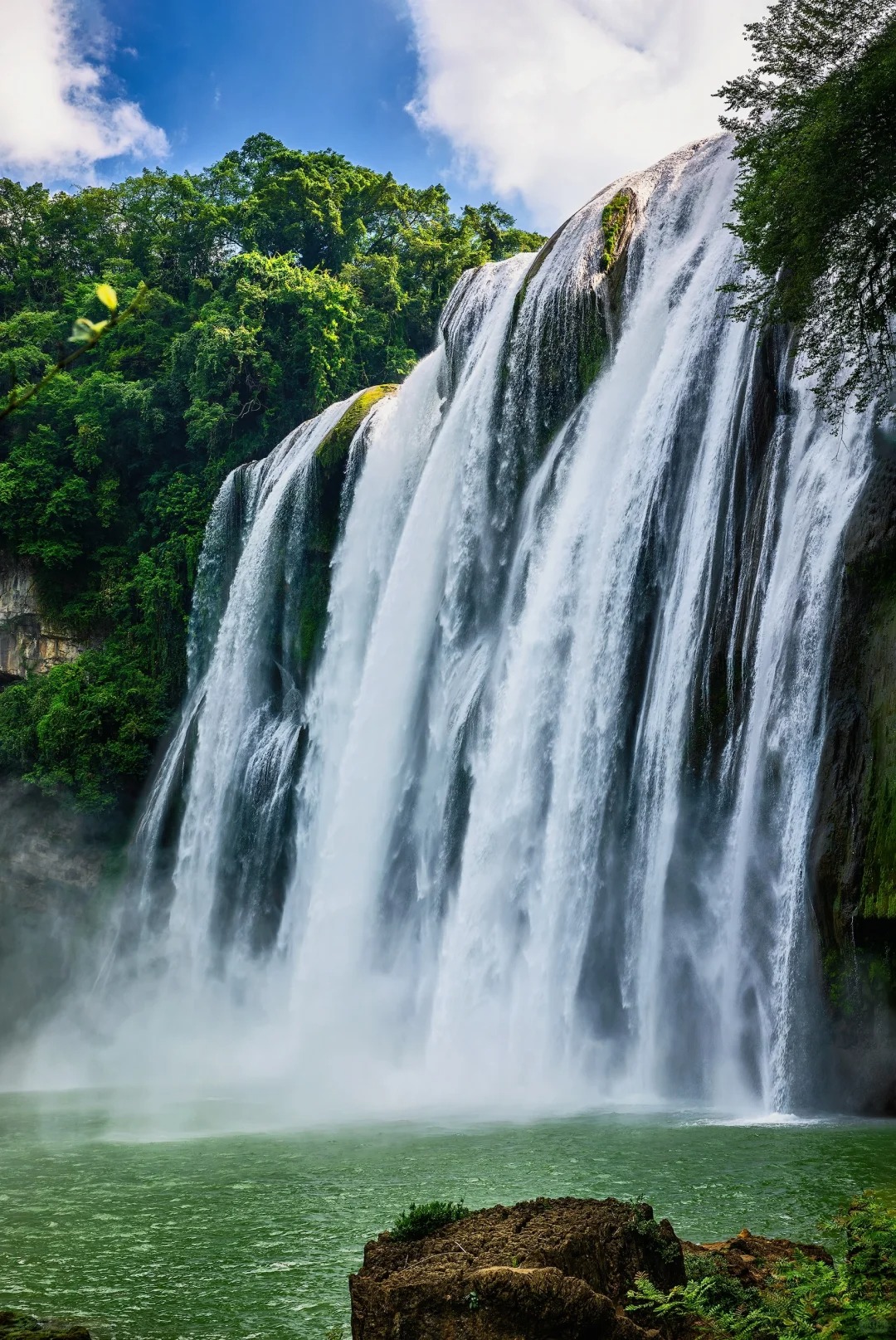 Guizhou Double Wonder in 1 Day: Huangguoshu Falls&Zhijin Cave