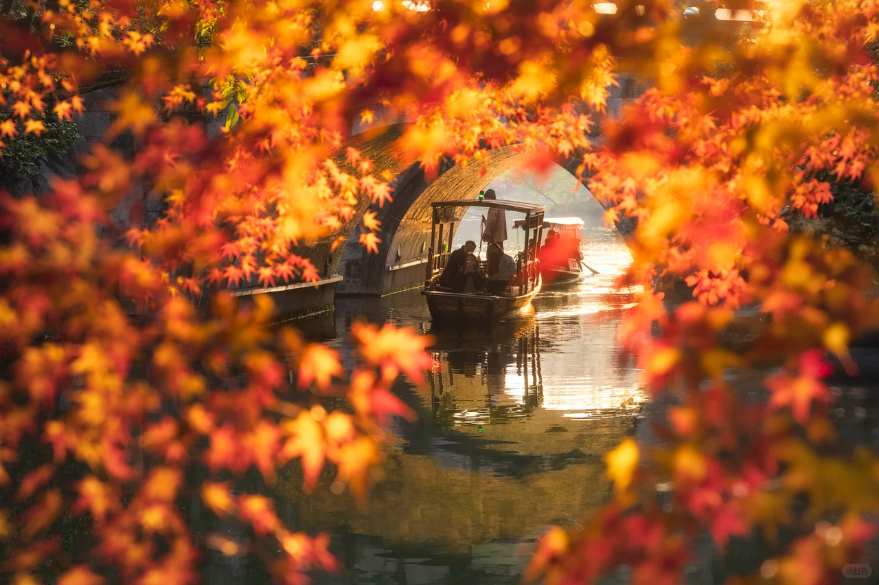 West Lake Must-See Highlights Walking Tour