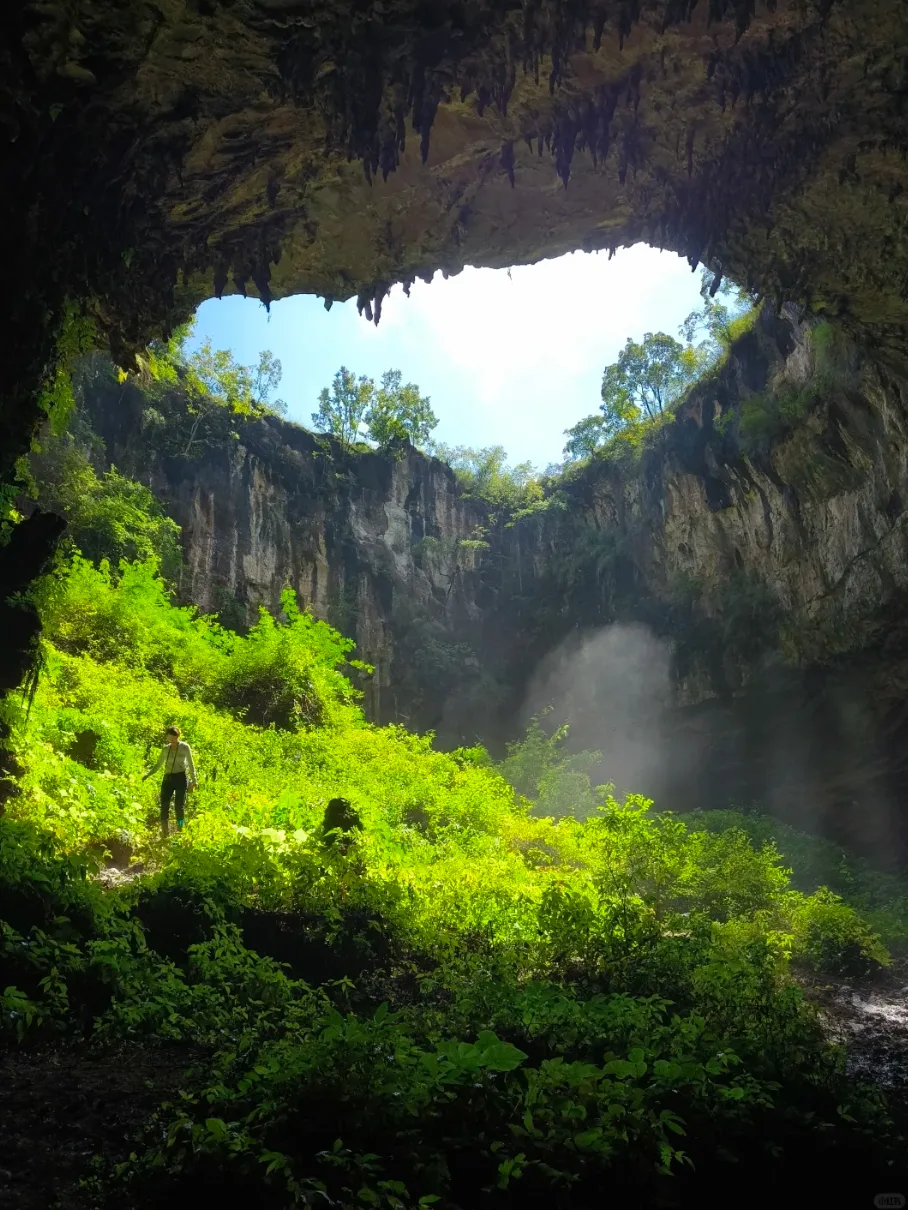 Guizhou Underground Adventure: Four-Cave Exploration in 1 Day travel scene 1