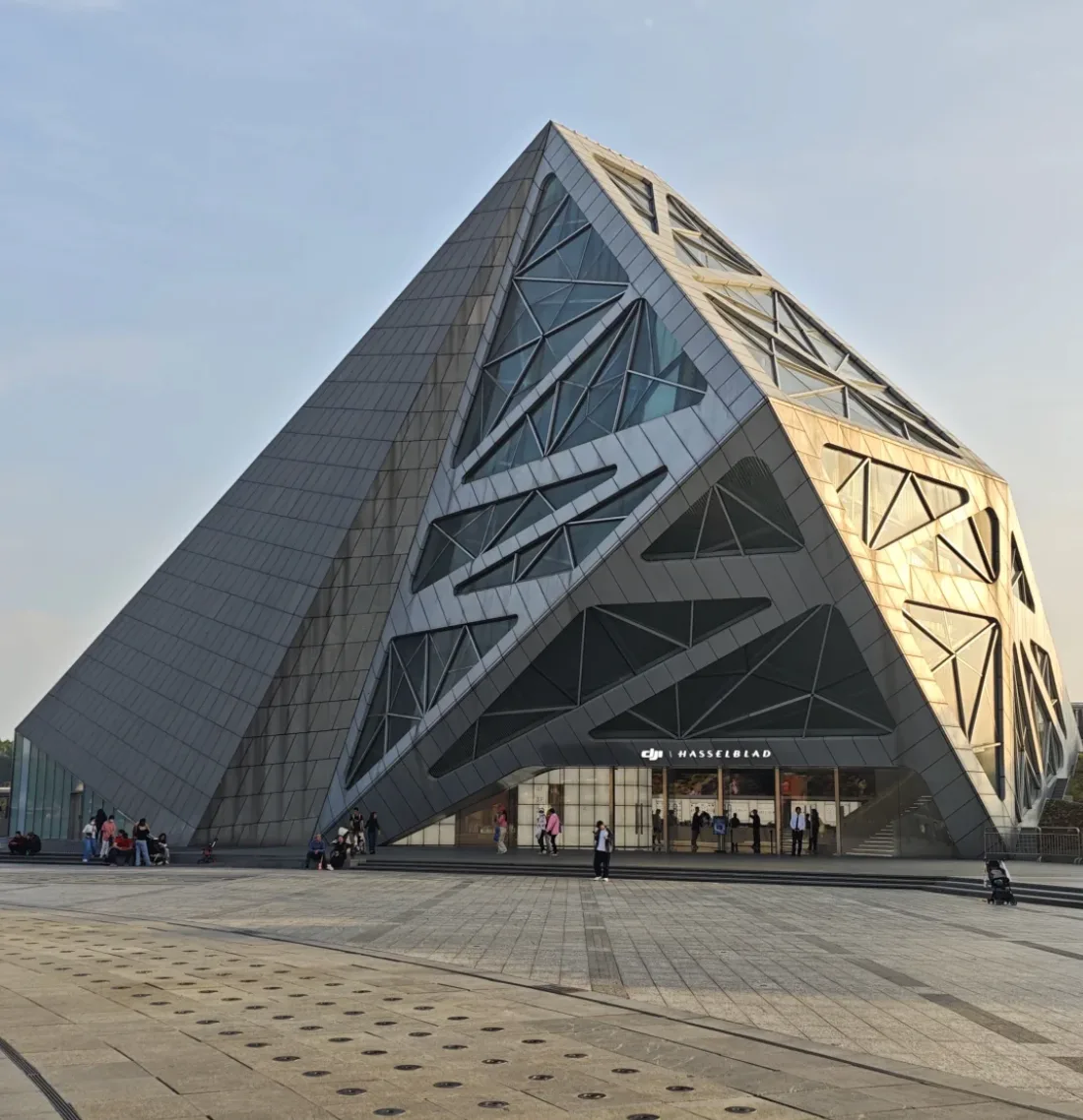 Explore Shenzhen with ex-employees from tech industry: Drones, EVs, Wearable devices...