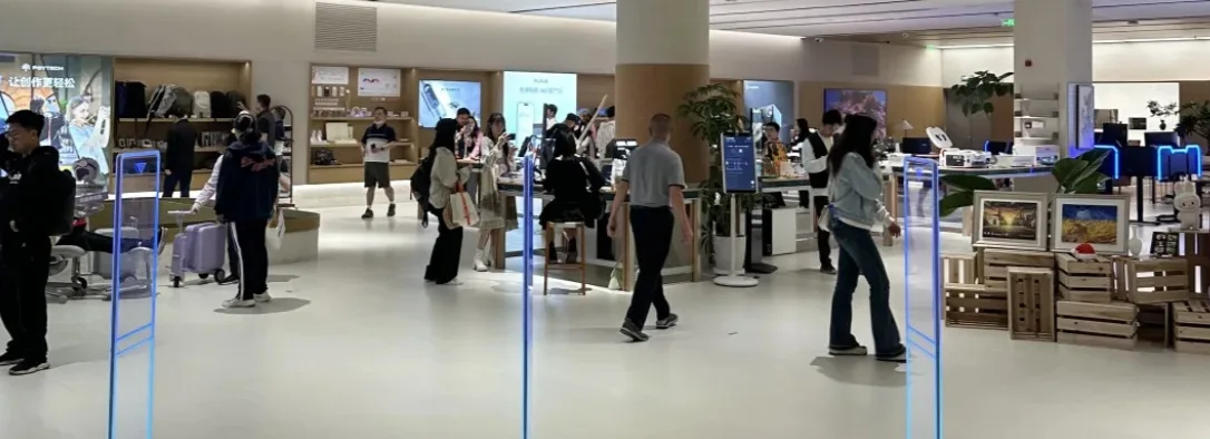 Explore Shenzhen with ex-employees from tech industry: Drones, EVs, Wearable devices...