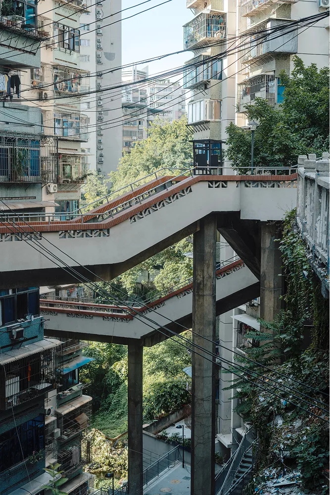 Chongqing Walking Tour - Local Neighborhoods travel scene 4