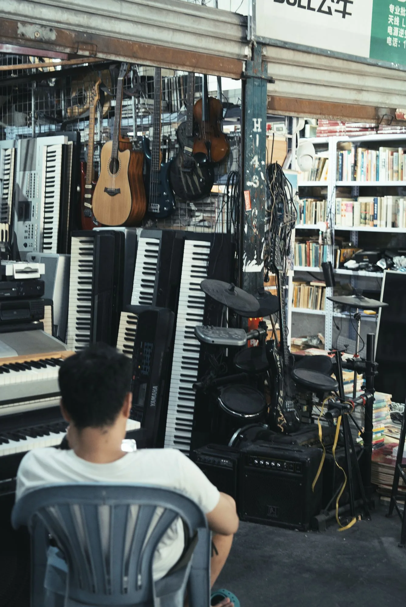 The Diversity of Chengdu:Subculture, Migration and Public Space travel scene 2
