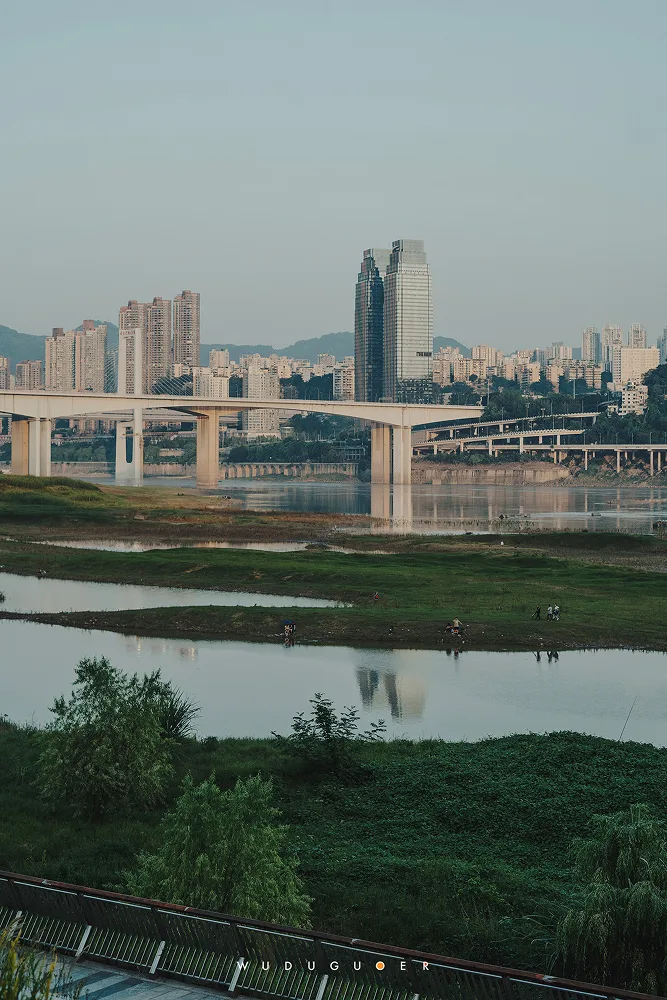 Chongqing Walking Tour - Local Neighborhoods travel scene 16