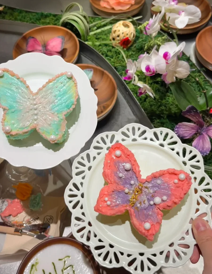 Xiyue Hezi Chongqing: A Chinese Tea & Dessert Experience in Xiahaoli travel scene 4